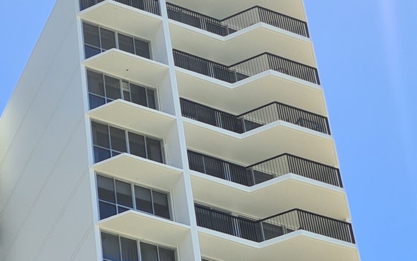 Project Profile - Golden Sands Broadbeach QLD – Balustrade Replacement